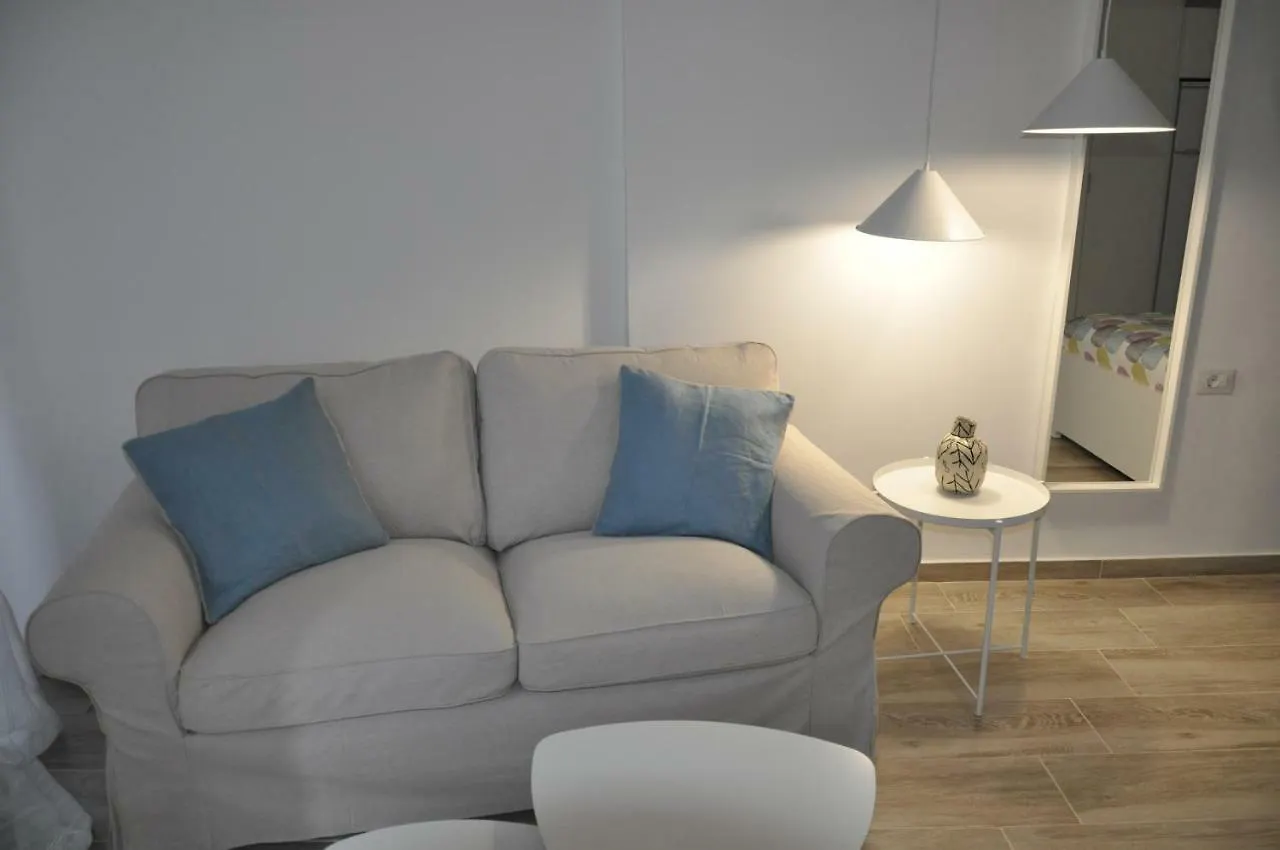 Bright Studio By The Sea Icod De Los Vinos 0*,